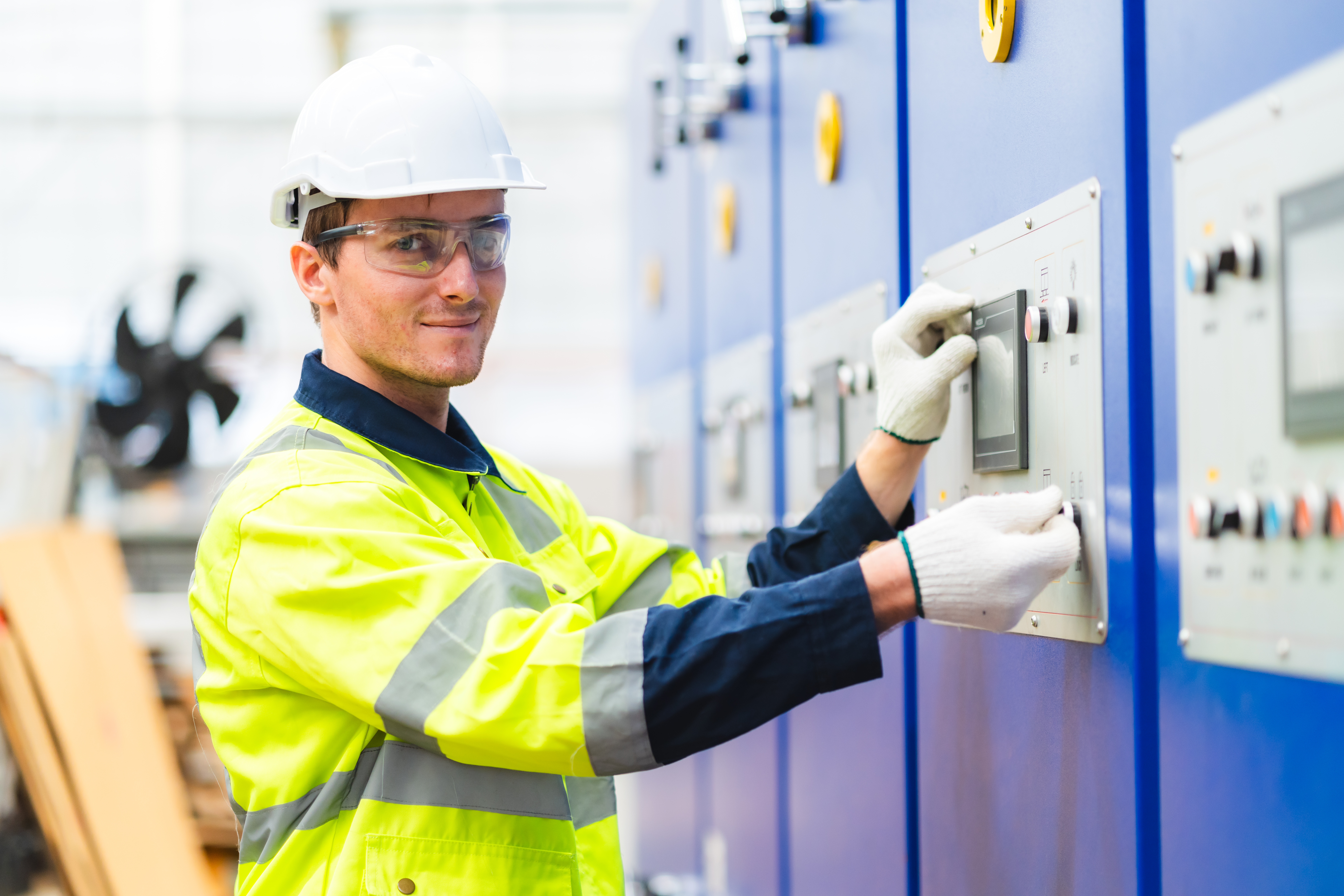 Battery & Storage